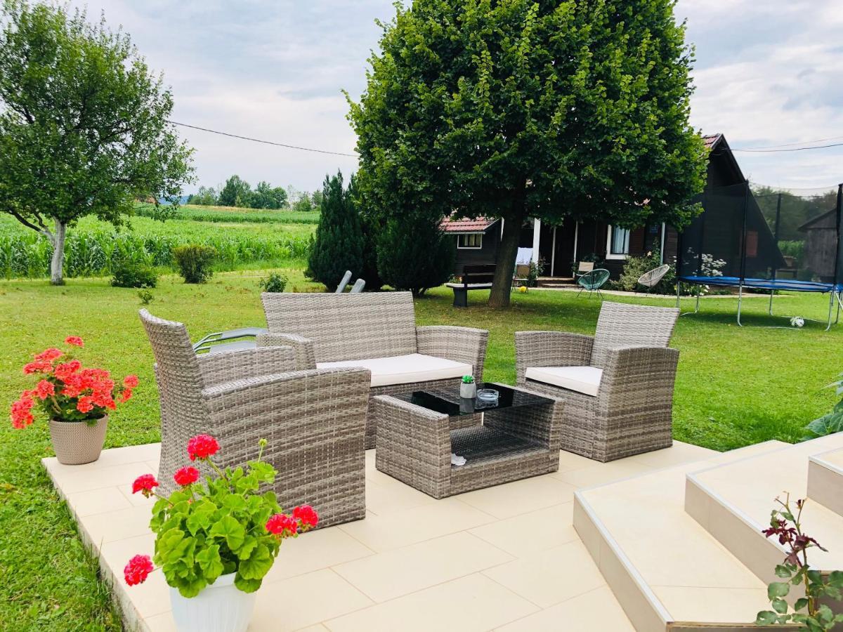 Apartment Golden Fields Smoljanac Exterior foto